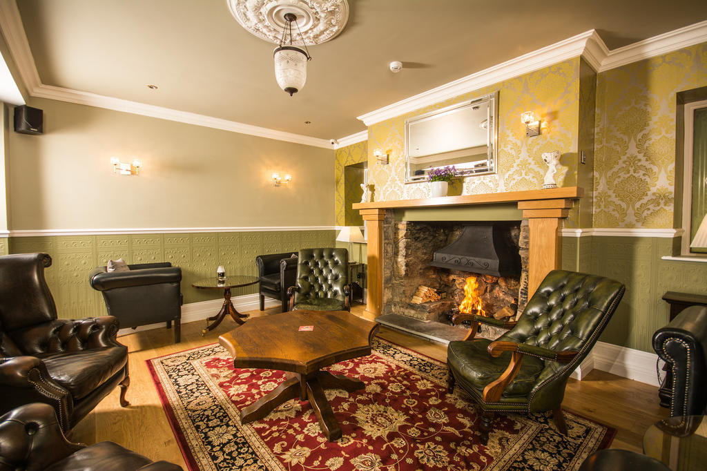 The Chainbridge Hotel Llangollen Exterior foto
