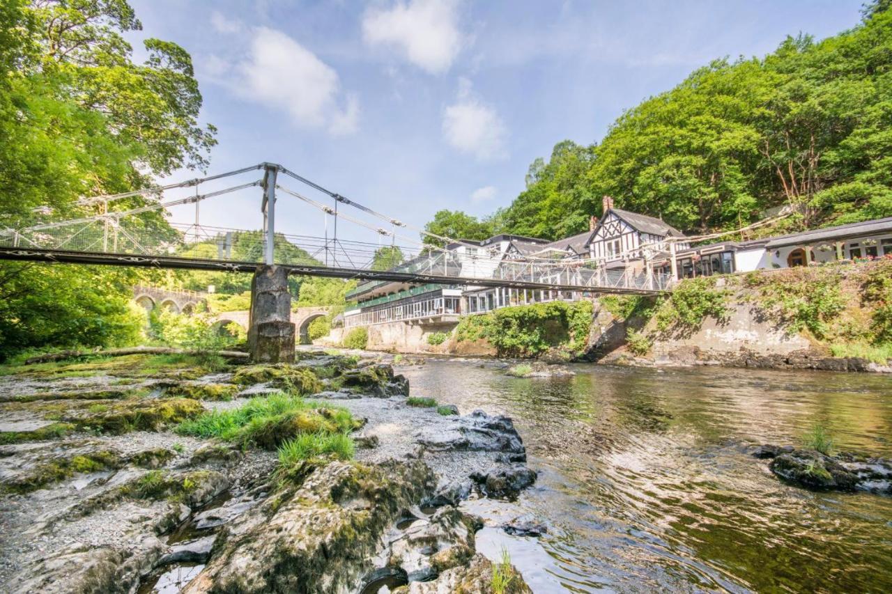 The Chainbridge Hotel Llangollen Exterior foto